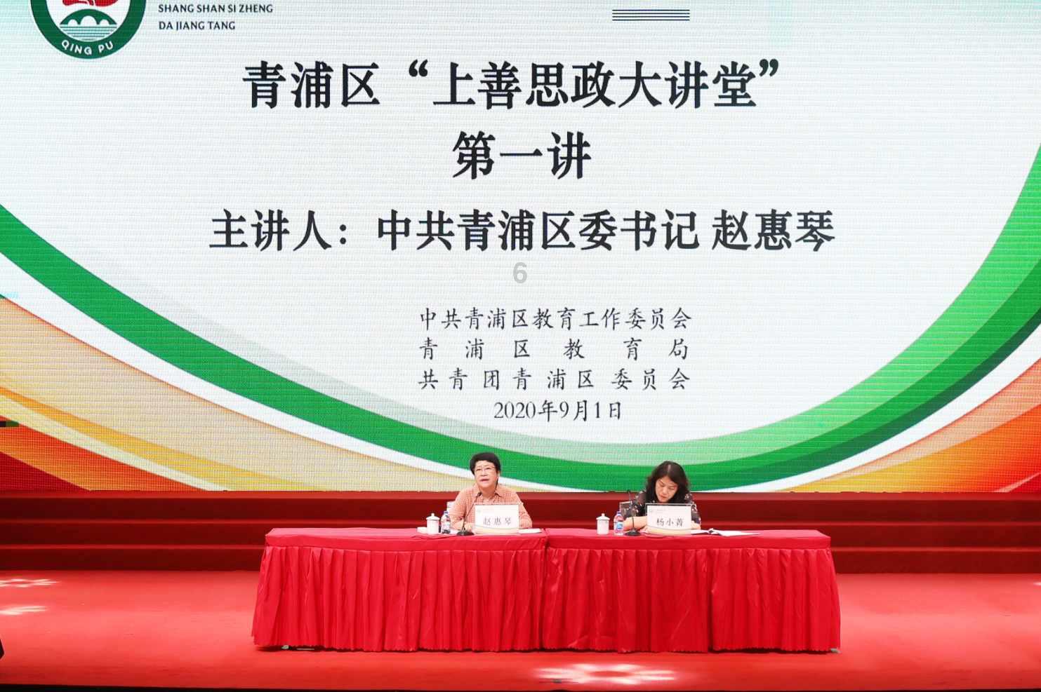公主和驸马发生口角,驸马:我父亲不稀罕当皇帝,皇帝:他说得对