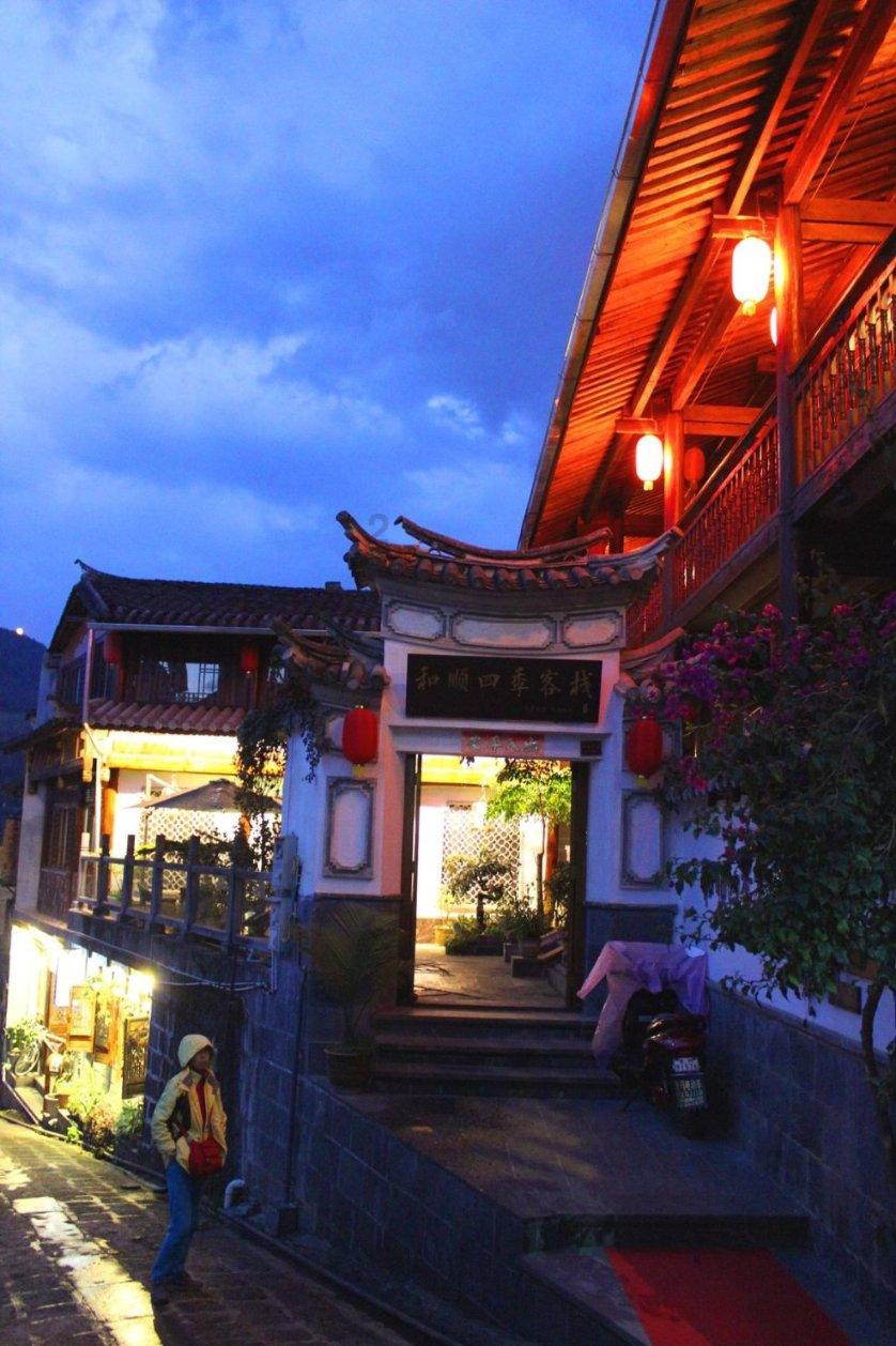刚下班,领导打电话问你忙不忙,该怎么回复?- 专业问答平台